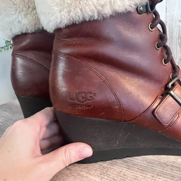 UGG Janney Leather and Sheepskin Leather Lace Up Wedge Boots with Fur Accent - Picture 7 of 11